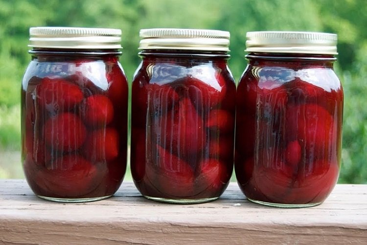 Whole pickled beets