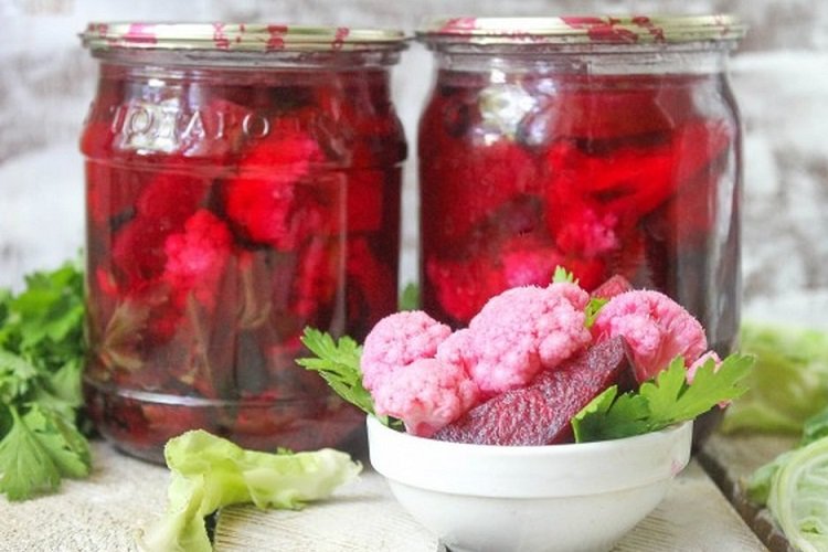 Pickled beets with cauliflower
