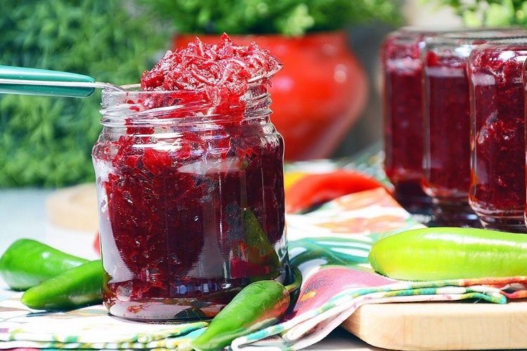 Pickled beets with hot peppers