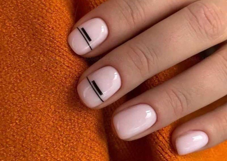 Soft square for short nails