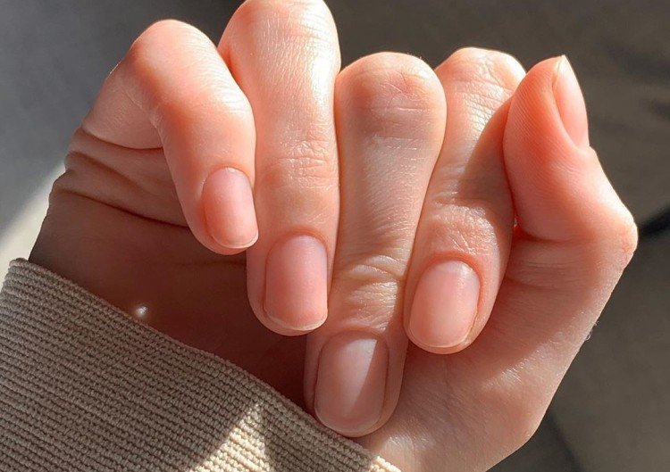 Uncoated short nails