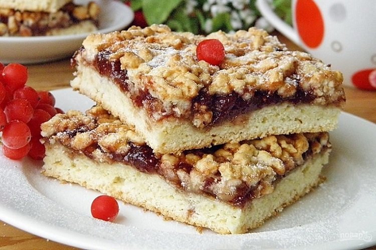 Kefir pie with jam and nuts
