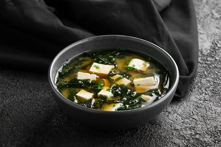 Miso soup with seaweed