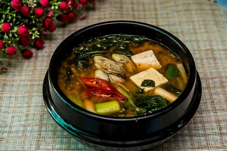 How to make miso soup: 20 simple and delicious recipes