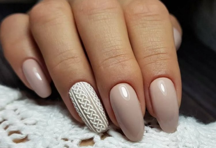 Knitted manicure 2021-2022