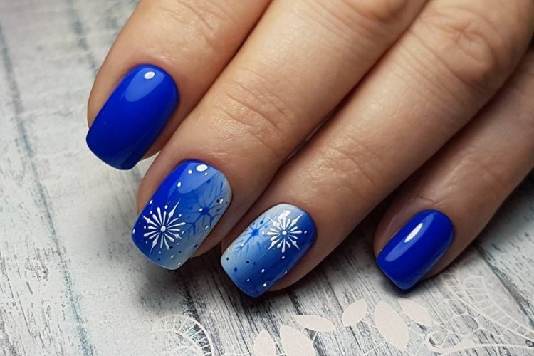 Blue manicure for New Year 2022