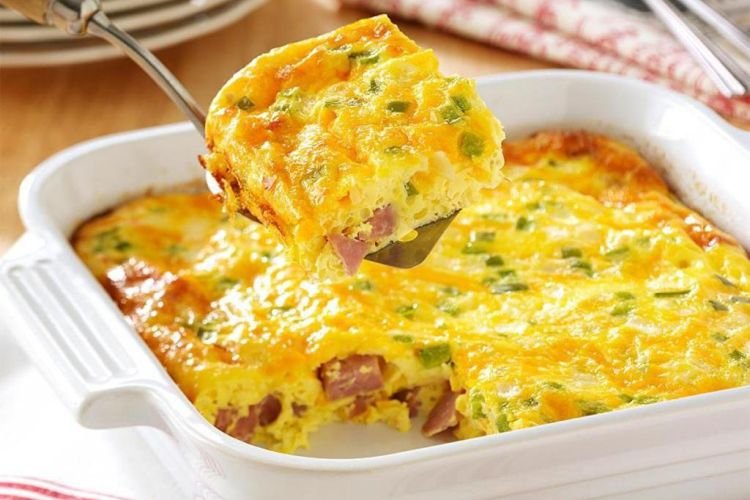 Omelet with ham and cheese in the oven