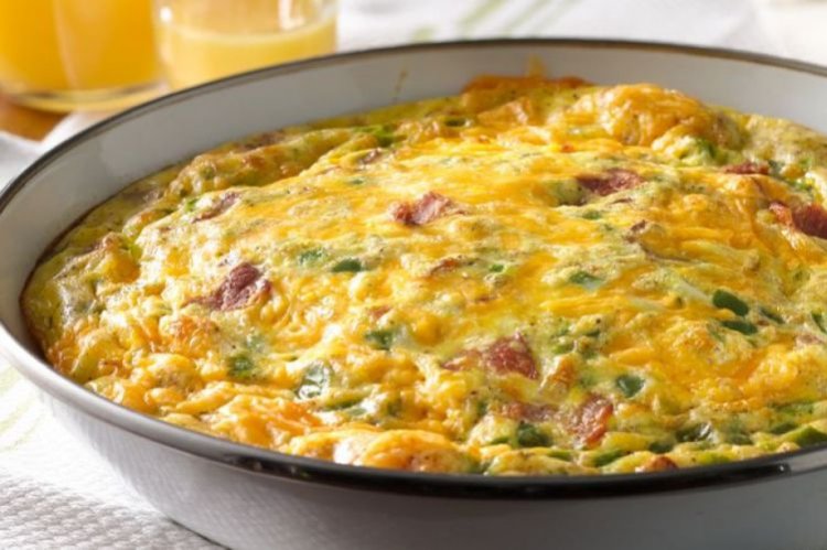 Spanish omelet with sausage in the oven