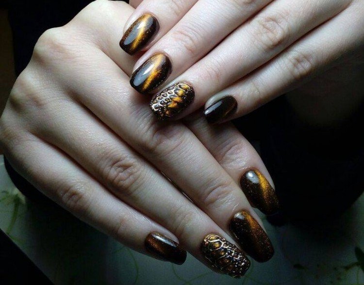 bronze manicure