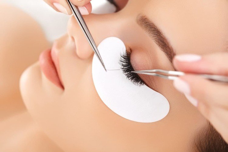 Types of eyelash extensions: forms and effects with photos and names