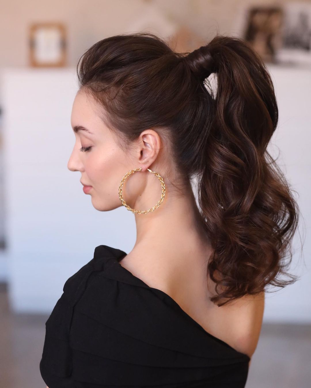 Fashion hairstyles and styling for prom 2023: spectacular and stylish ideas