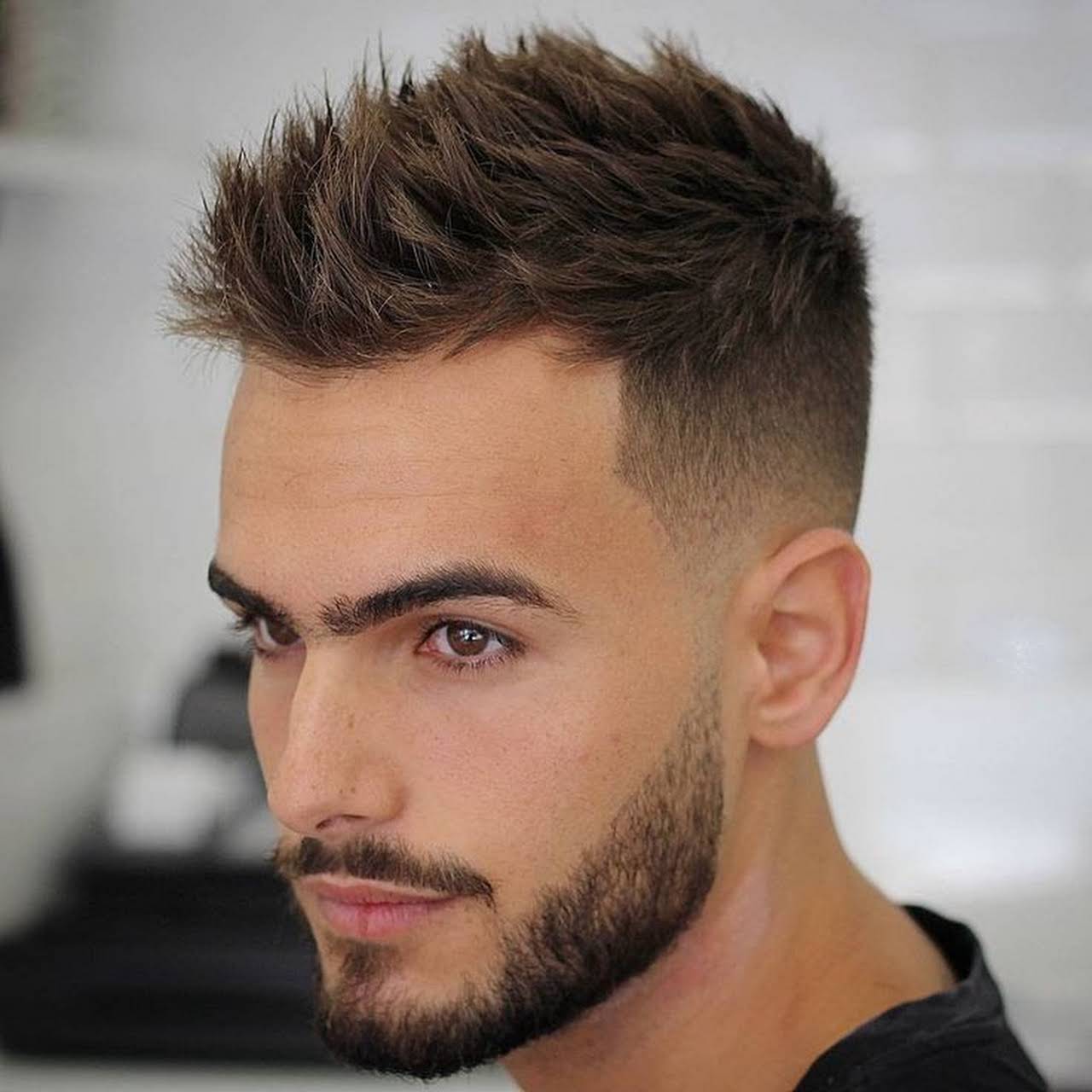Men's haircuts for summer 2023: stylish and unusual solutions