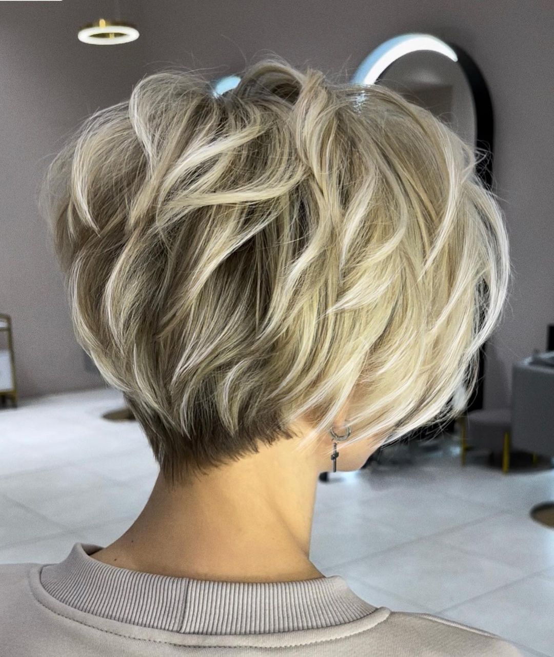 Blonde bob haircuts: 16 spectacular and fashionable examples