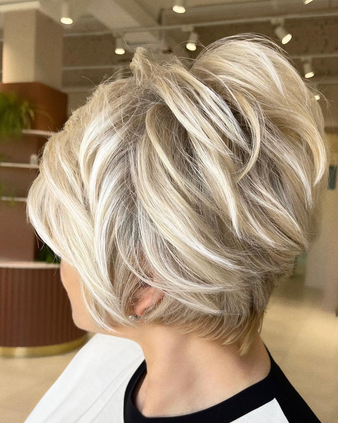 Blonde bob haircuts: 16 spectacular and trendy examples
