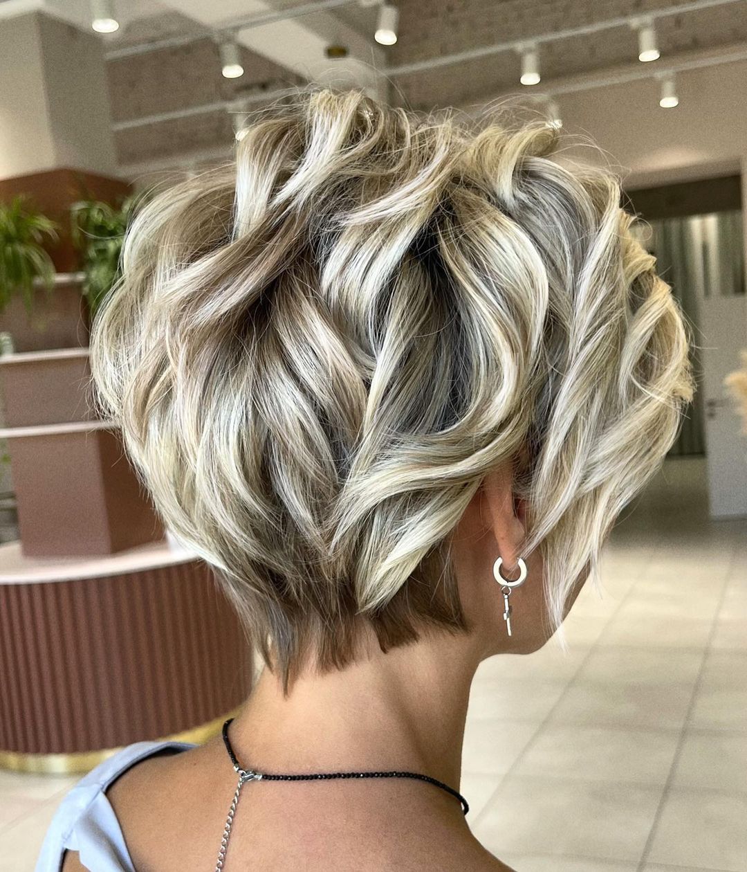 Blonde haircuts: 16 spectacular and trendy examples