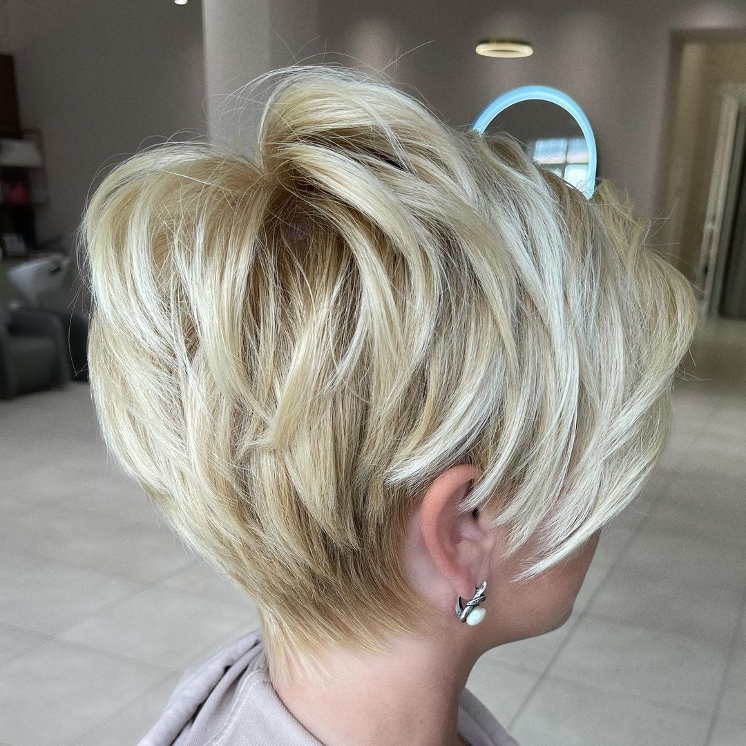 Blonde pixie haircuts: 16 spectacular and trendy examples