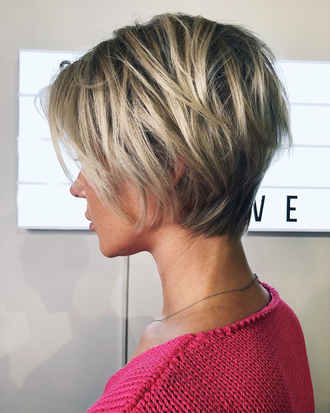 Stem haircuts on blond hair: 16 spectacular and trendy examples