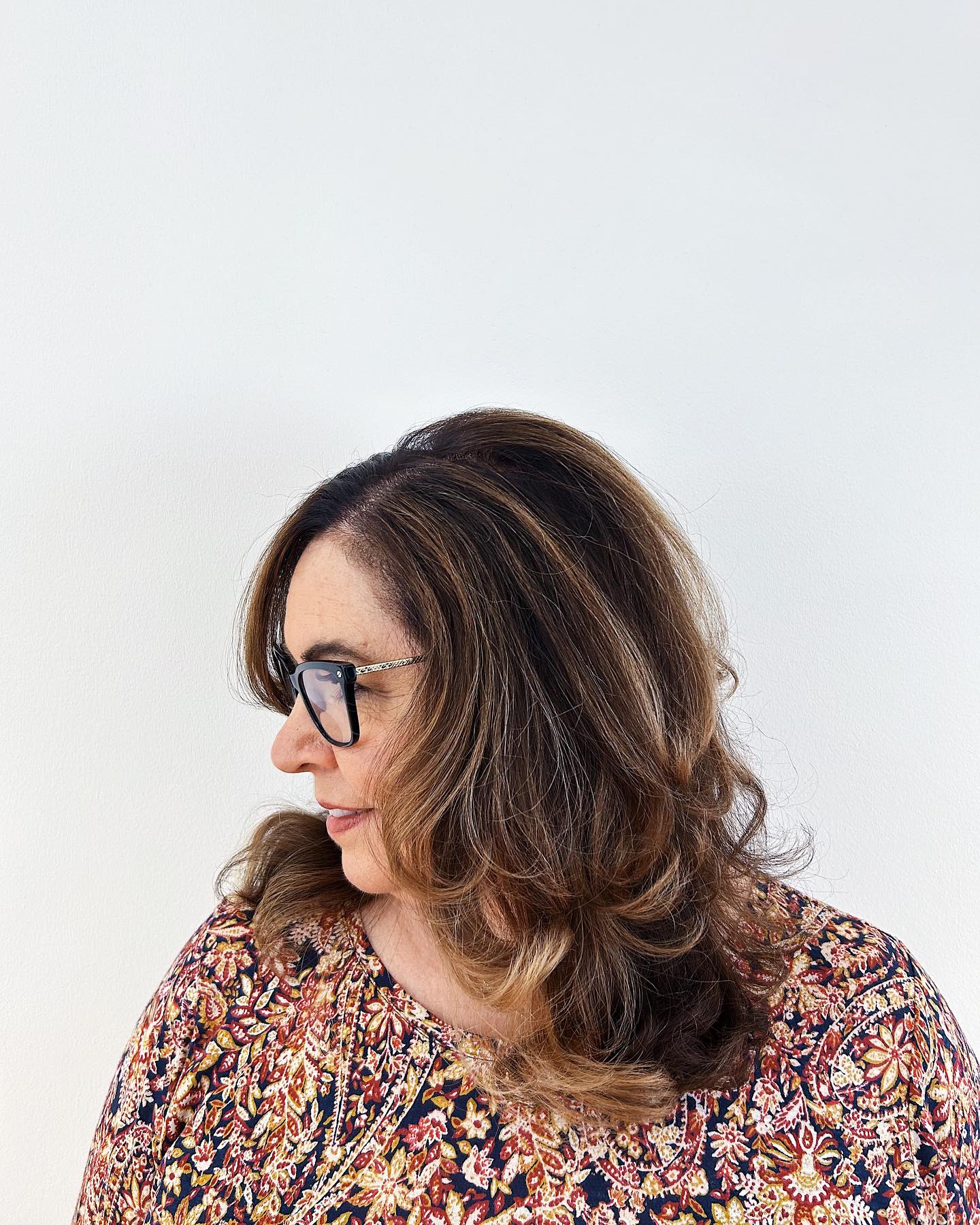 Hairstyles for medium hair: 15 options for women in their 40s