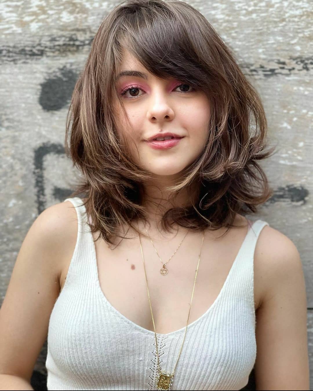 Shoulder-length haircuts with volume: 18 ideas for those who want to show off their gorgeous hair
